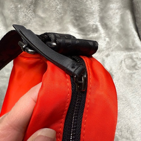 Love & Sports Orange Crossbody Bag - Picture 5 of 9